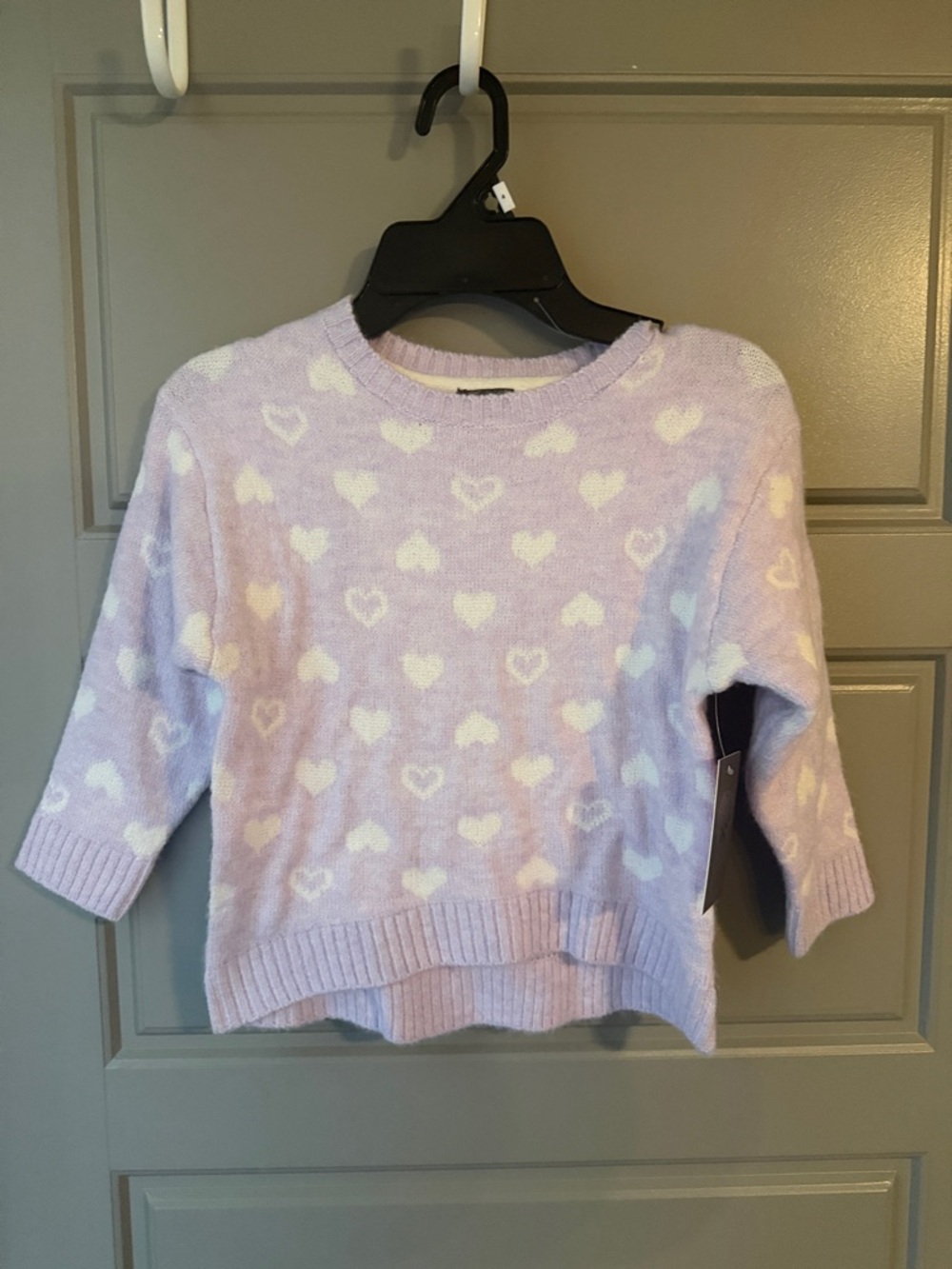 NWT Vince Camuto Lavender and White Heart Pattern Knit Sweater
